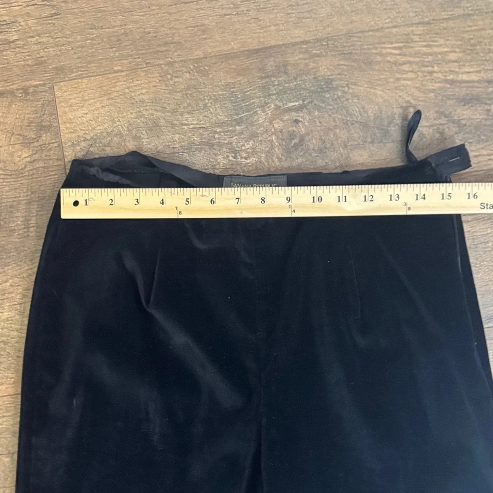 Banana Republic Women's Black Velvet Pants Straight Leg Side Zip‎ Size 12
